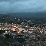 Cozy Houses * Omodos