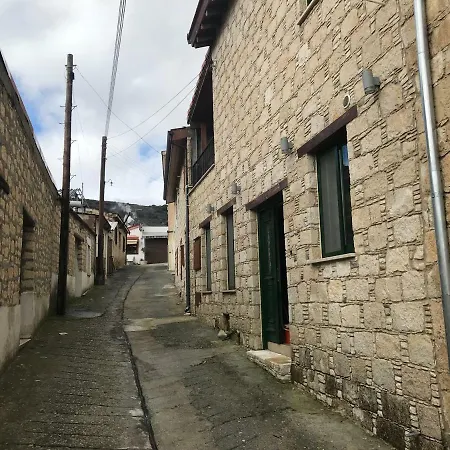 Cozy Houses Landhaus Omodos