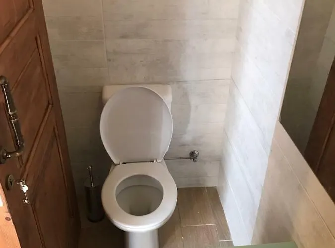 Cozy Houses * Omodos